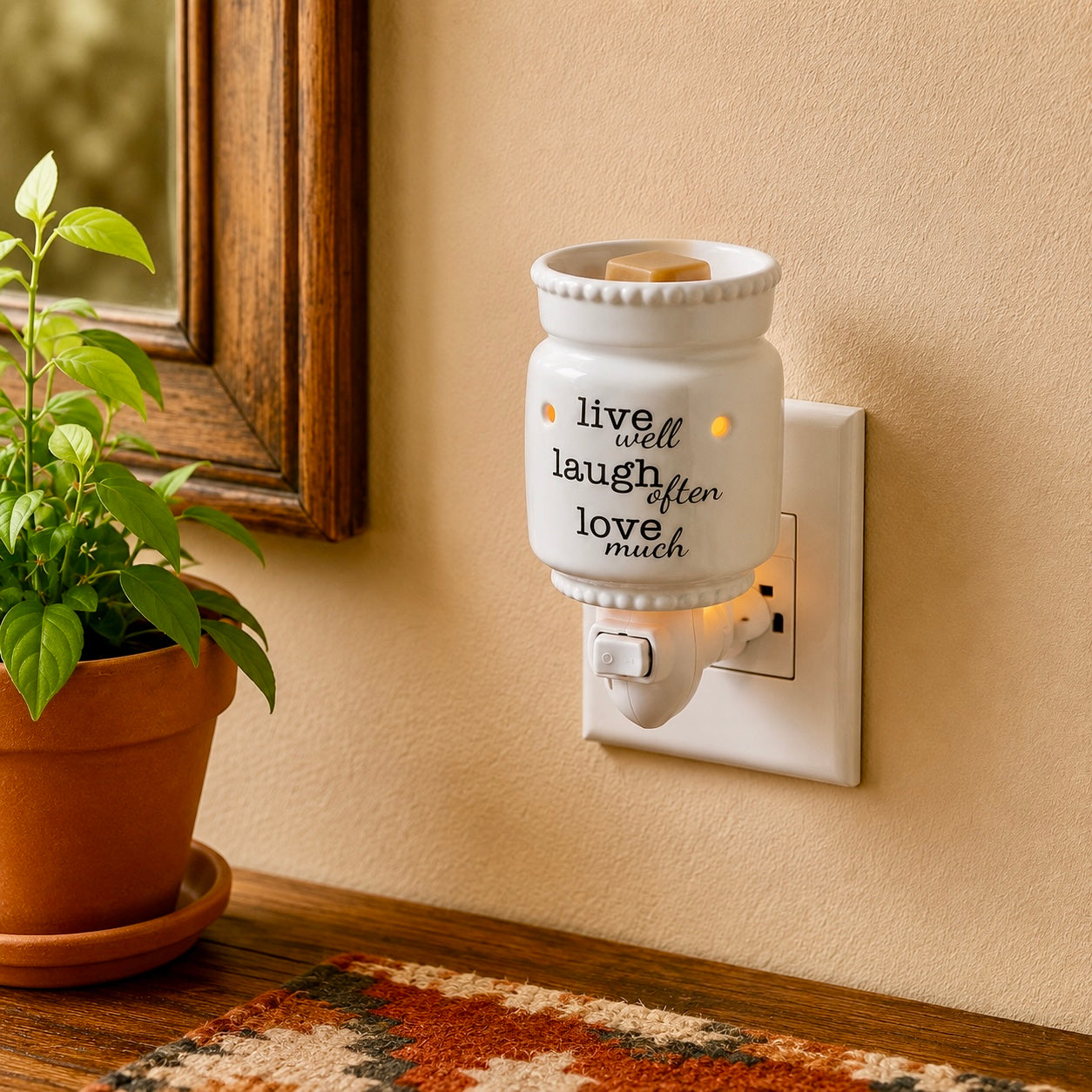 LIVE LAUGH LOVE PLUGGABLE FRAGRANCE WARMER